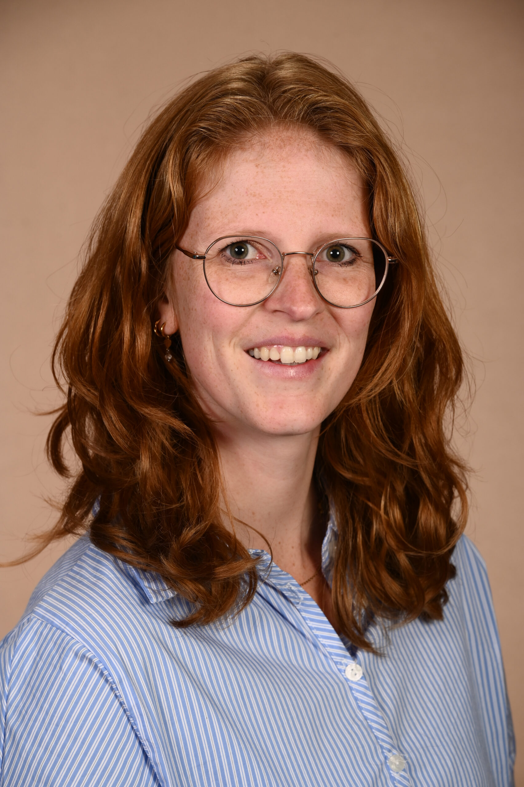 Lara            van der Lee
